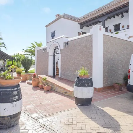El Pino Apartment *